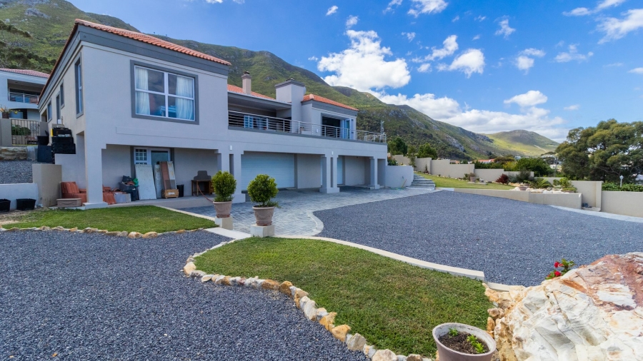 3 Bedroom Property for Sale in Berghof Western Cape